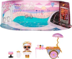 MGA L.O.L. Surprise Furniture With Doll - Sweet Boardwalk & Sugar, Serie 4